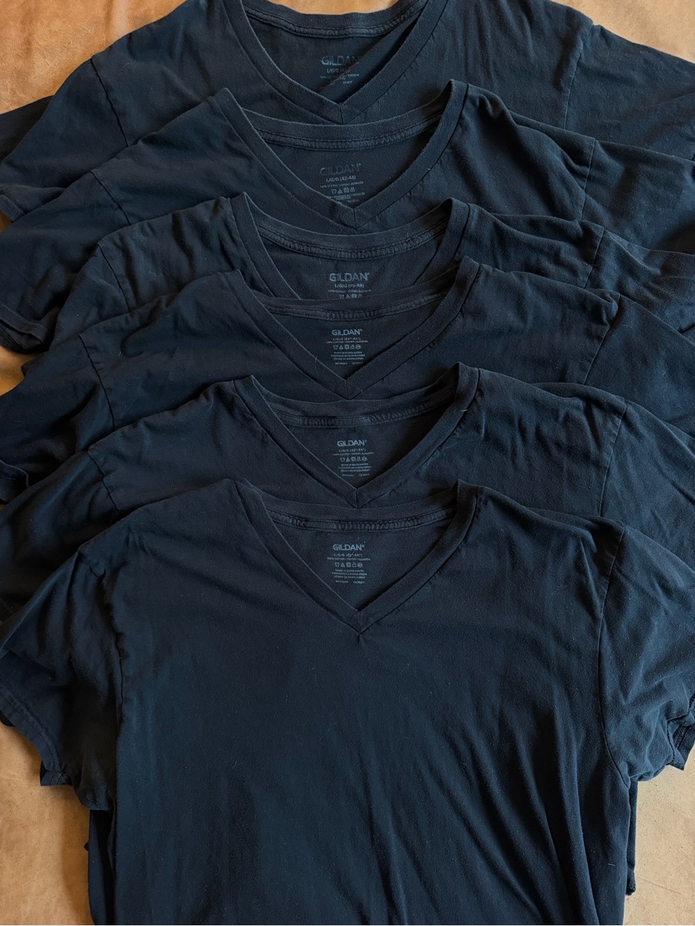 Gildan Men’s V-Neck T-Shirts Black (Set of 6)